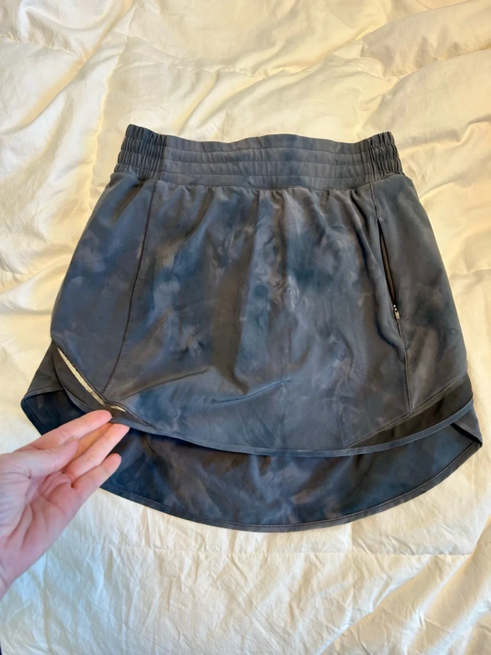 lululemon atheltica hotty hot high rise skirt size 6 - Picture 6 of 10